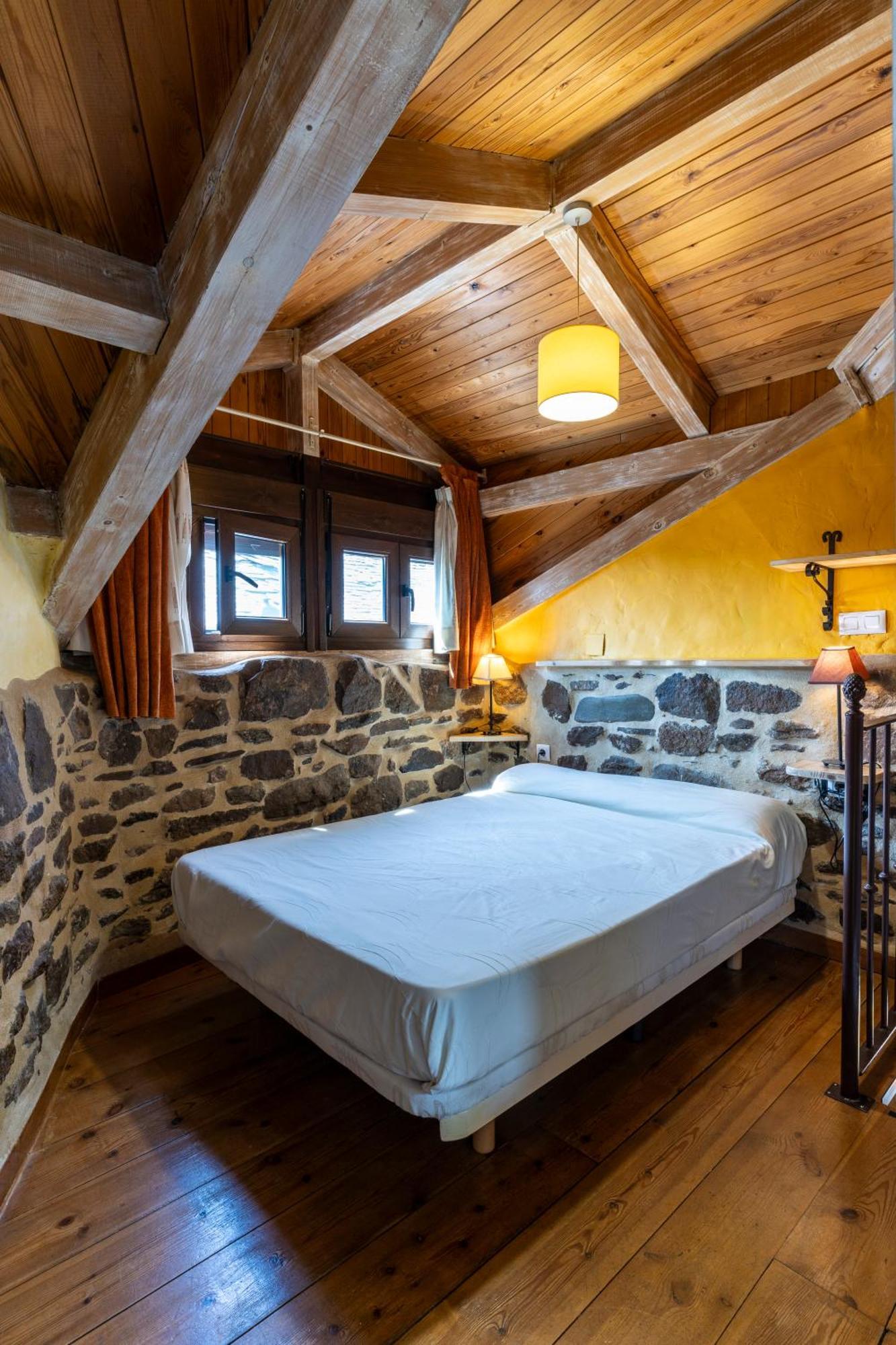 Casa De Turismo Rural Sardom2 Bembibre  Ngoại thất bức ảnh