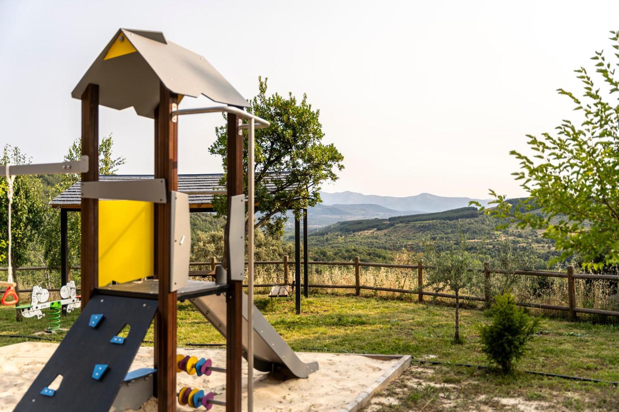 Casa De Turismo Rural Sardom2 Bembibre  Ngoại thất bức ảnh